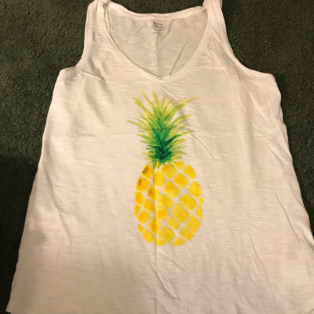 EUC Pineapple Tank